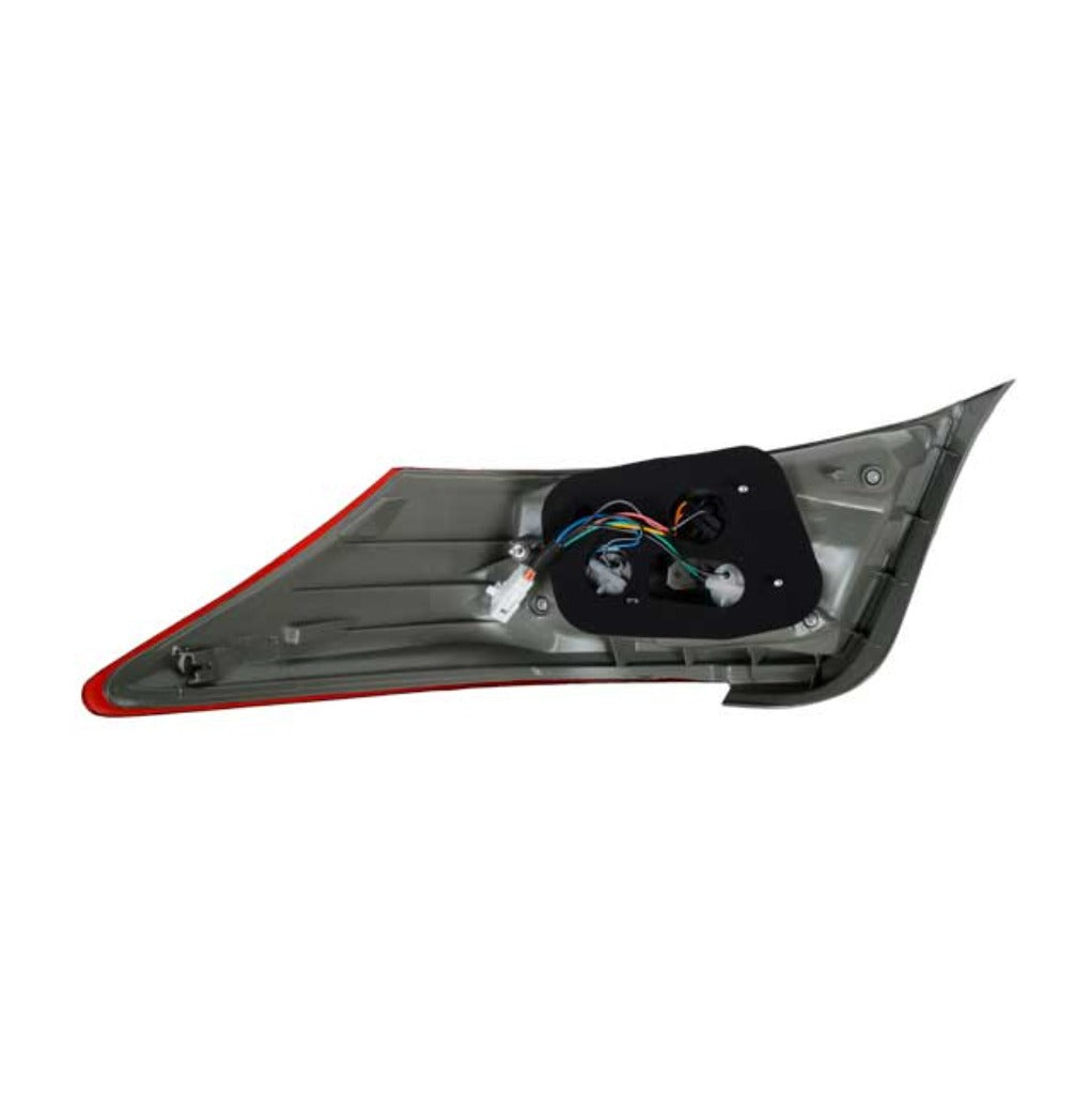 Farol trasero toyota yaris 14-17